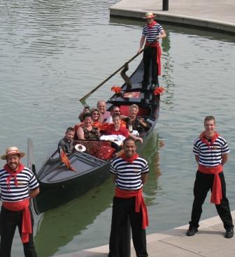 Gondola Elopements on the Canal of Indianapolis